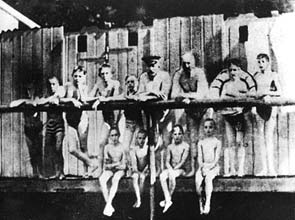 Die ersten Schwimmer im Moersbach 1913